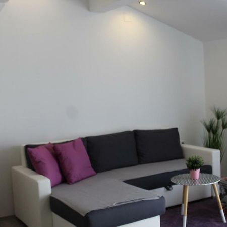 Apartment Ivan Малинска Экстерьер фото